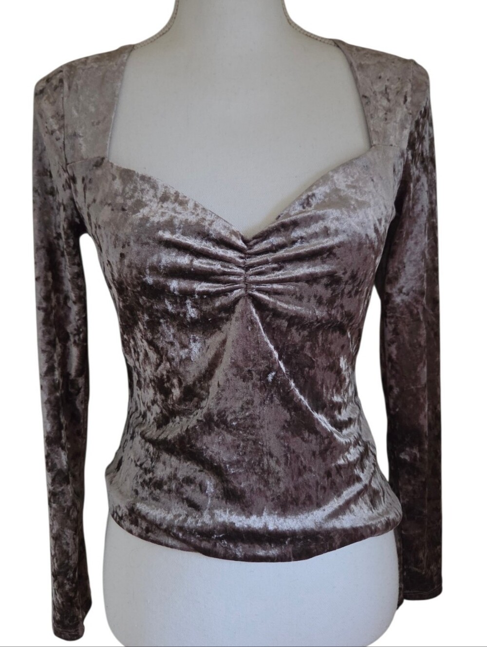 express body contour crushed velvet sweetheart top taupe long sleeve small